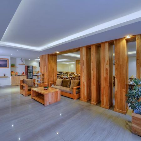 Aabas Pokhara By Barahi Hospitality Hotel ภายนอก รูปภาพ