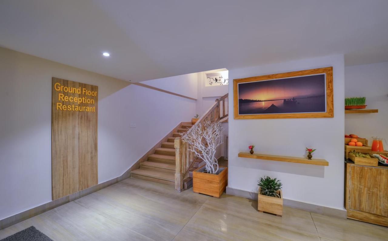 Aabas Pokhara By Barahi Hospitality Hotel ภายนอก รูปภาพ