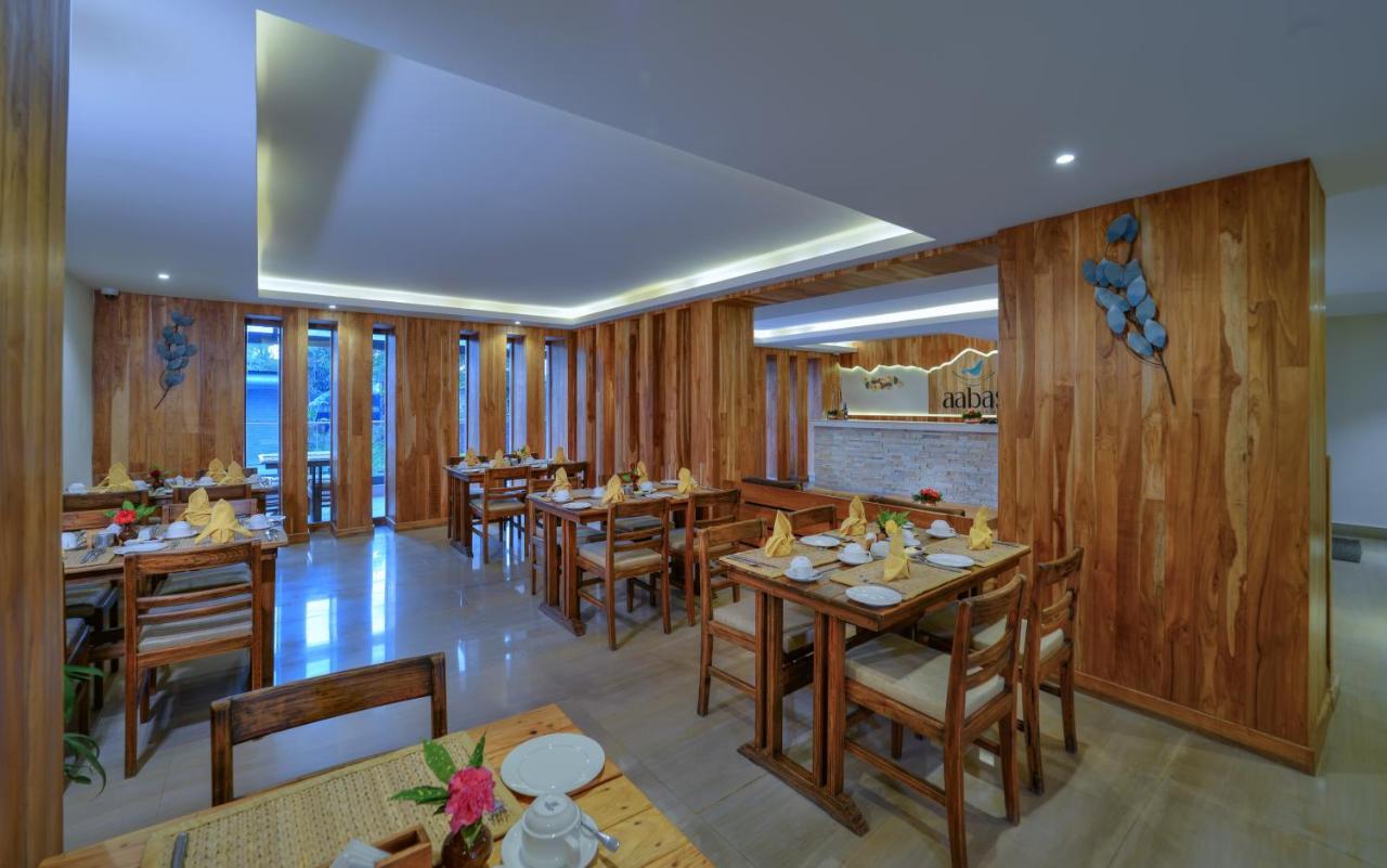 Aabas Pokhara By Barahi Hospitality Hotel ภายนอก รูปภาพ